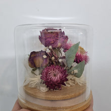 Load image into Gallery viewer, Dried flower Glass Domes